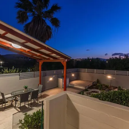 Gouves Family House With Jacuzzi Διαμέρισμα