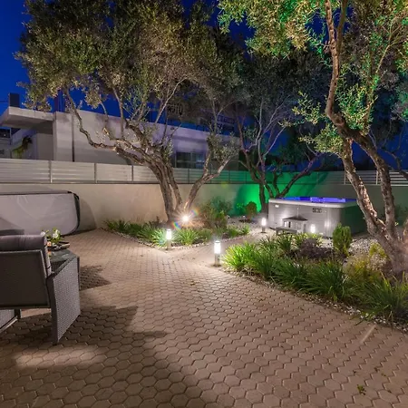 Διαμέρισμα Gouves Family House With Jacuzzi