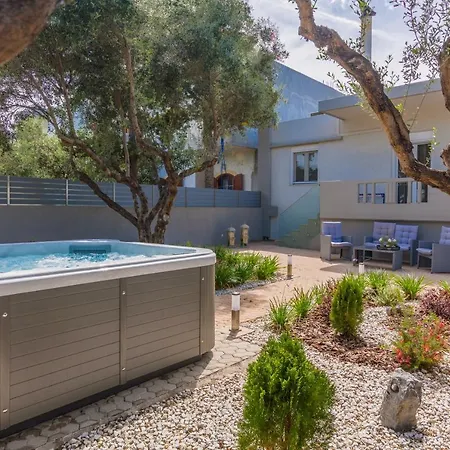 Gouves Family House With Jacuzzi * Kato Gouves