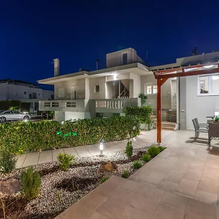 Διαμέρισμα Gouves Family House With Jacuzzi